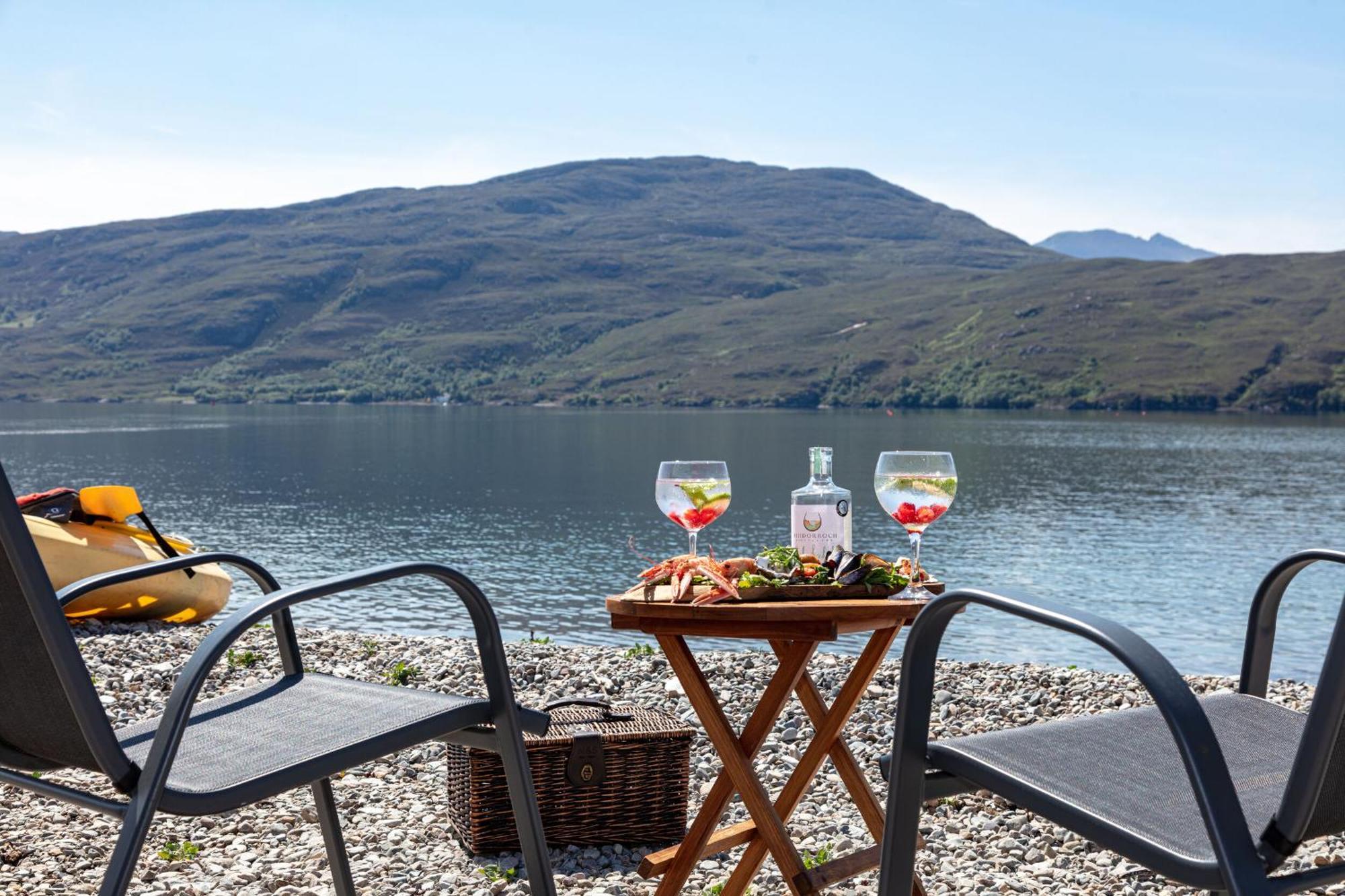 The Wreck - Lochside Cottage Dog Friendly Ullapool Kültér fotó